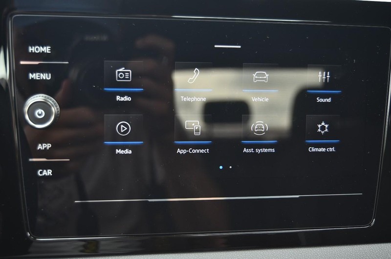 Volkswagen Jetta Vehicle Image 14