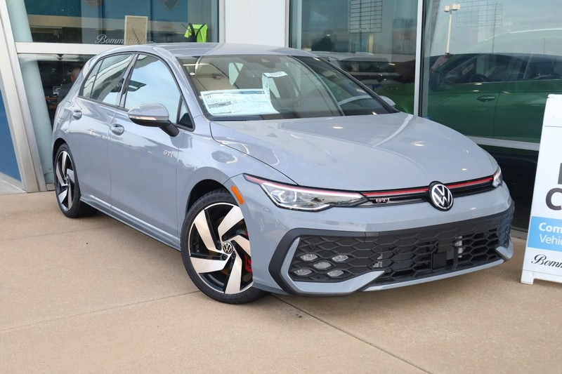 Volkswagen Golf GTI Vehicle Image 02