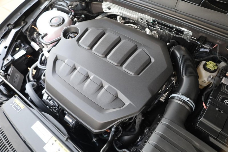 Volkswagen Golf GTI Vehicle Image 24