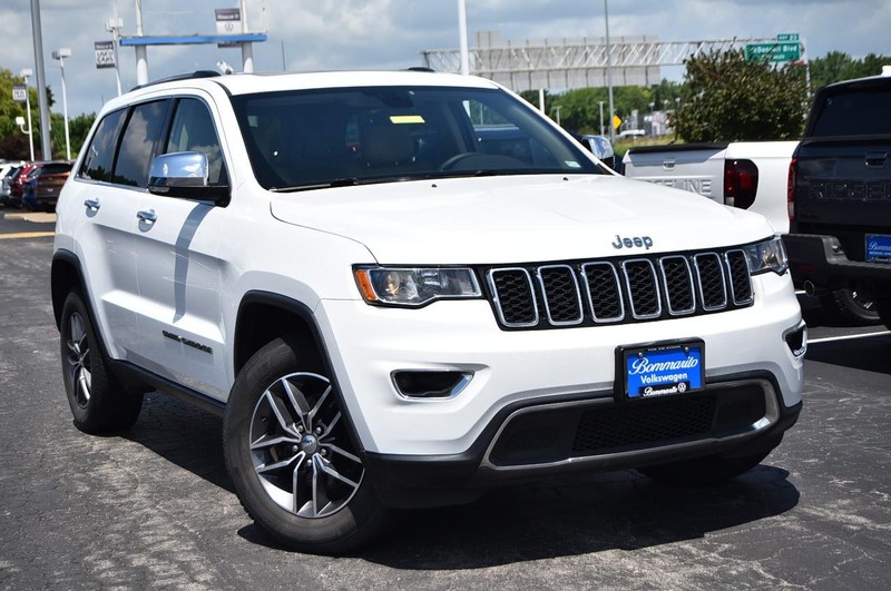 Jeep Grand Cherokee Vehicle Image 02