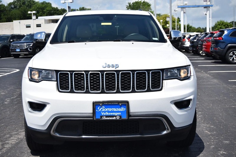 Jeep Grand Cherokee Vehicle Image 04