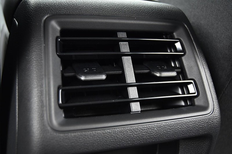 Volkswagen Tiguan Vehicle Image 19