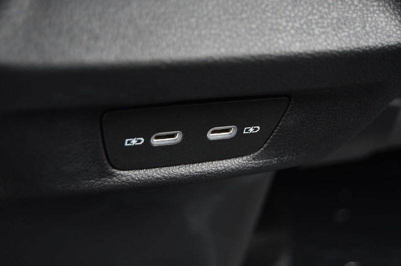 Volkswagen Tiguan Vehicle Image 20