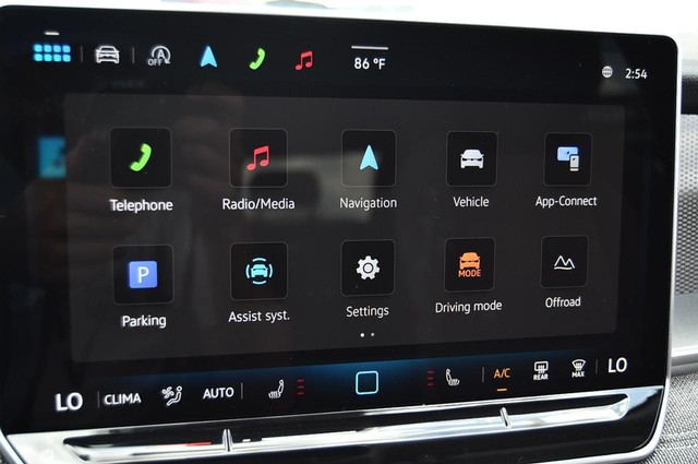 Volkswagen Tiguan Vehicle Image 13