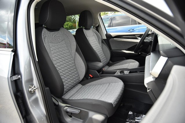 Volkswagen Tiguan Vehicle Image 17