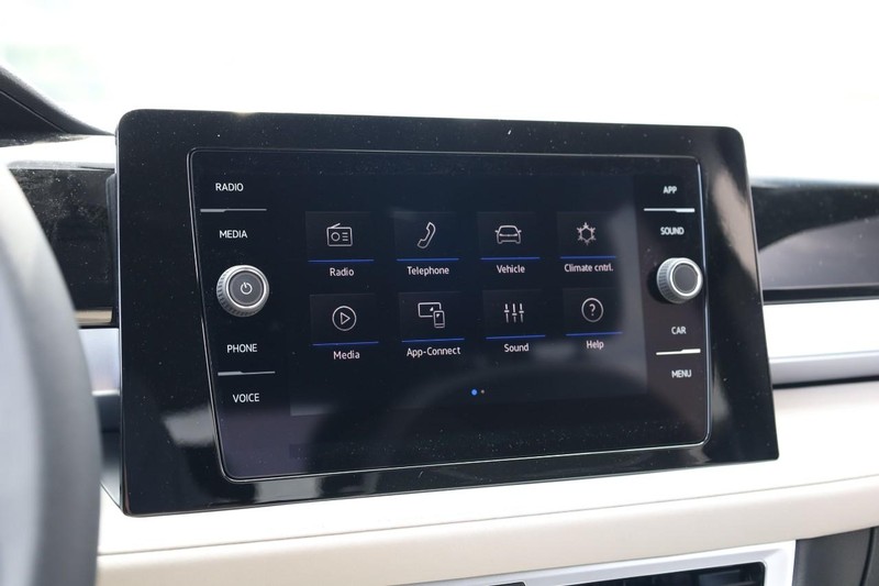 Volkswagen Taos Vehicle Image 13