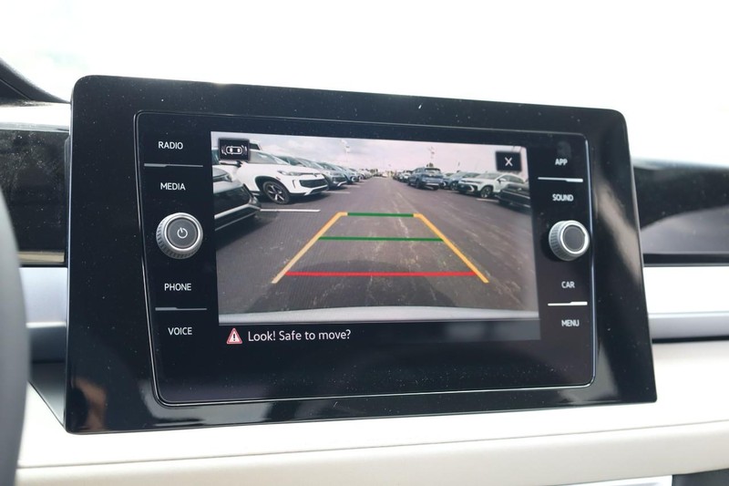 Volkswagen Taos Vehicle Image 15