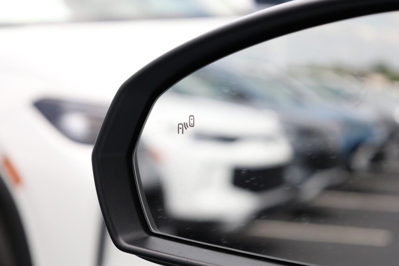 Volkswagen Taos Vehicle Image 22
