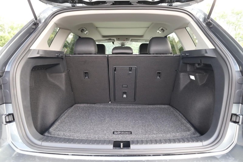 Volkswagen Taos Vehicle Image 07