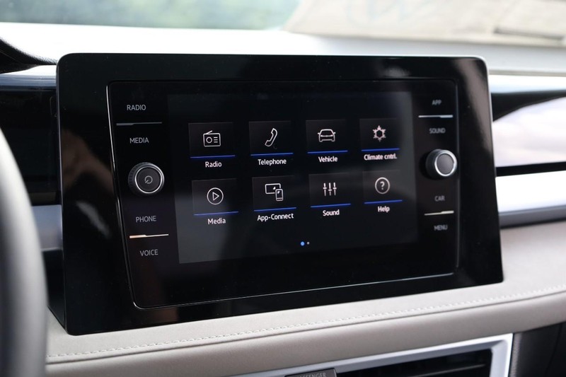 Volkswagen Taos Vehicle Image 13