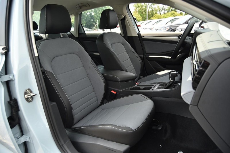Volkswagen Jetta Vehicle Image 21
