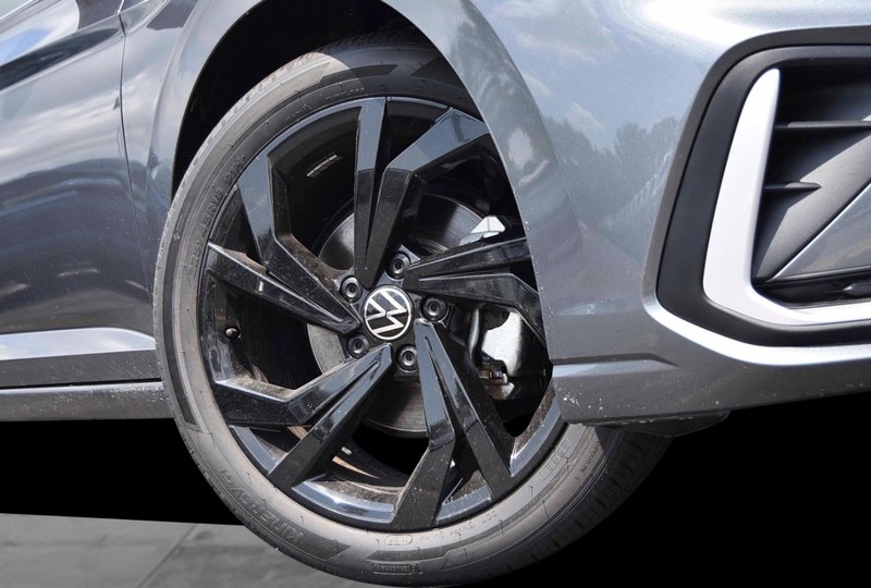 Volkswagen Jetta Vehicle Image 03