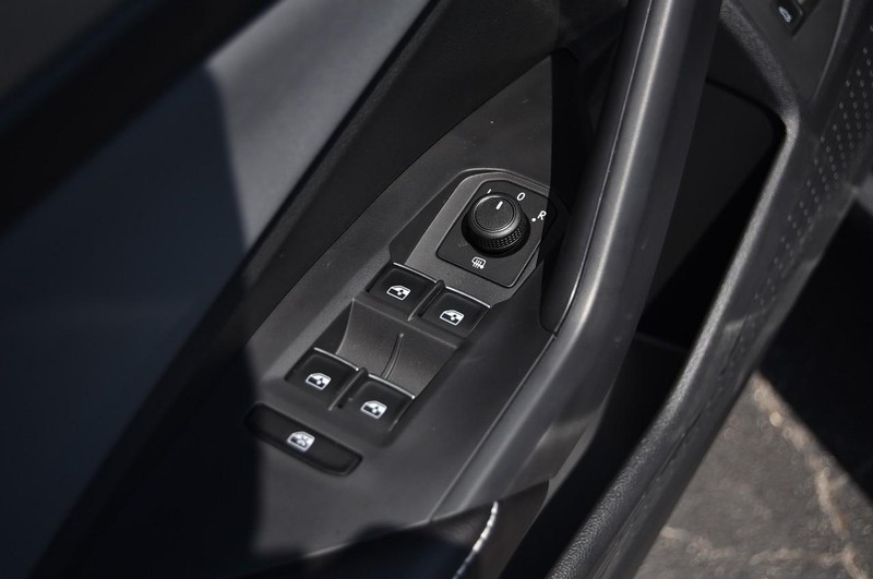 Volkswagen Jetta Vehicle Image 08
