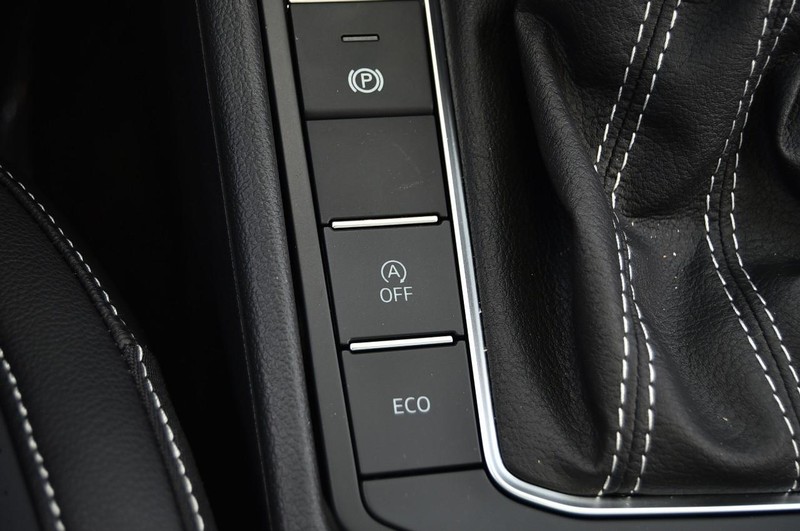 Volkswagen Jetta Vehicle Image 18
