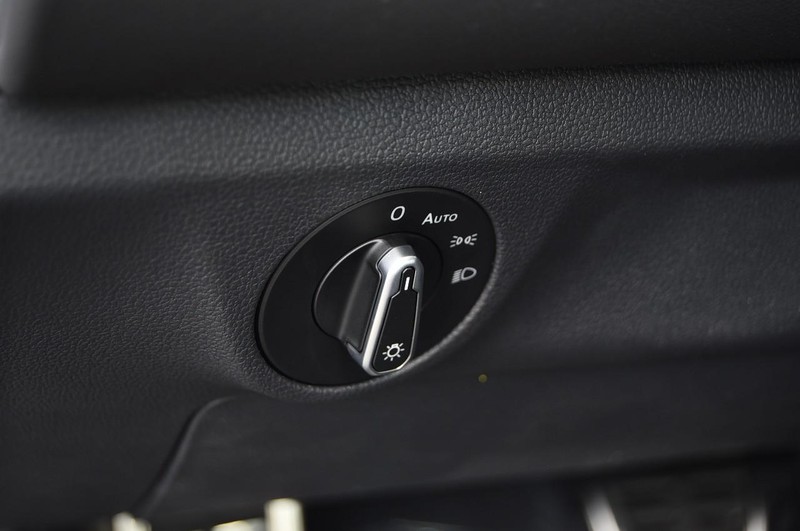Volkswagen Jetta Vehicle Image 11