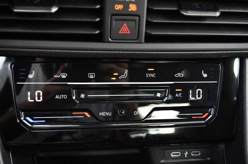 Volkswagen Jetta Vehicle Image 15