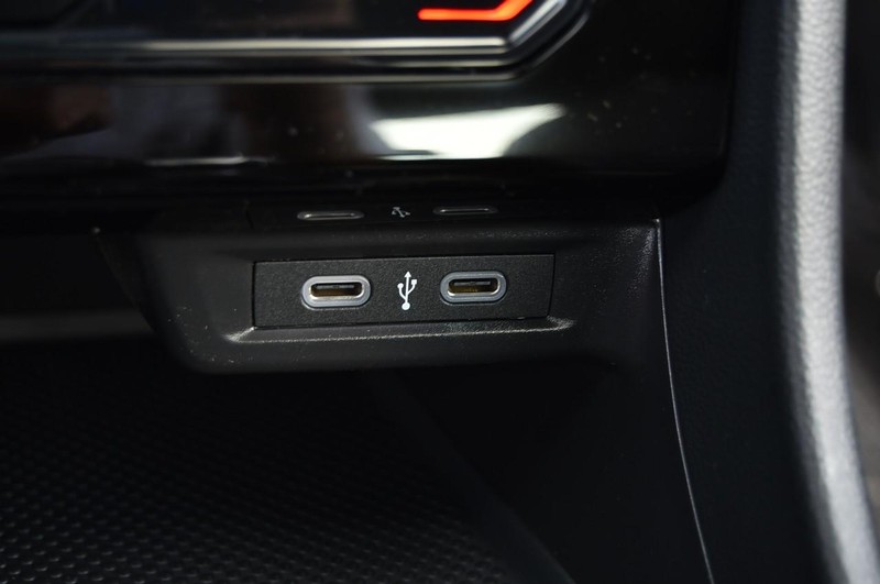 Volkswagen Jetta Vehicle Image 16