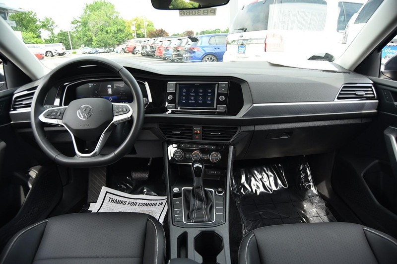 Volkswagen Jetta Vehicle Image 07