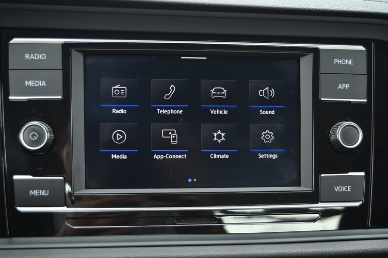 Volkswagen Jetta Vehicle Image 14
