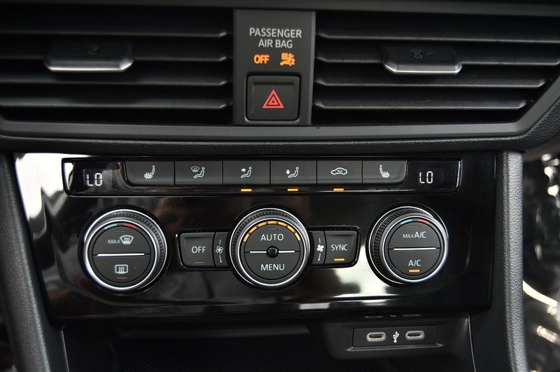 Volkswagen Jetta Vehicle Image 15