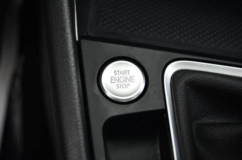 Volkswagen Jetta Vehicle Image 17