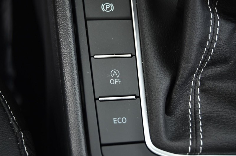 Volkswagen Jetta Vehicle Image 18