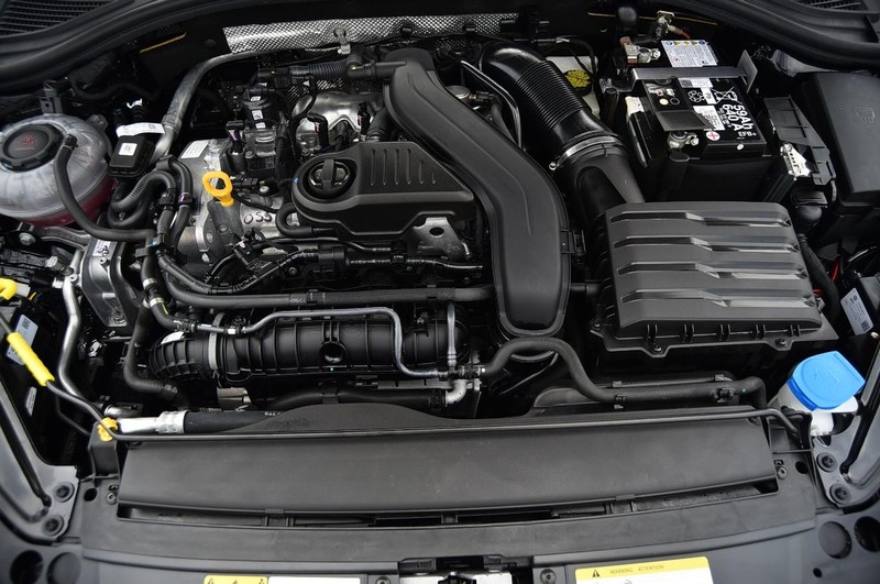 Volkswagen Jetta Vehicle Image 22