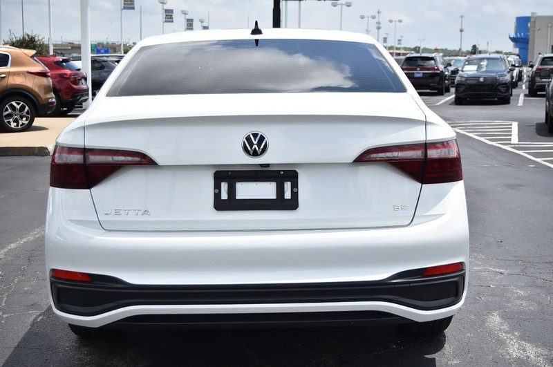 Volkswagen Jetta Vehicle Image 06