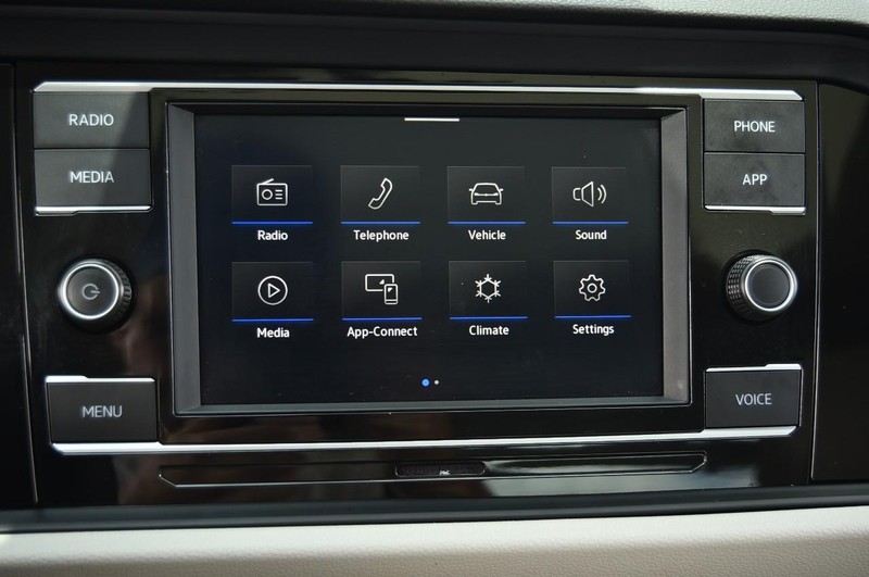Volkswagen Jetta Vehicle Image 14