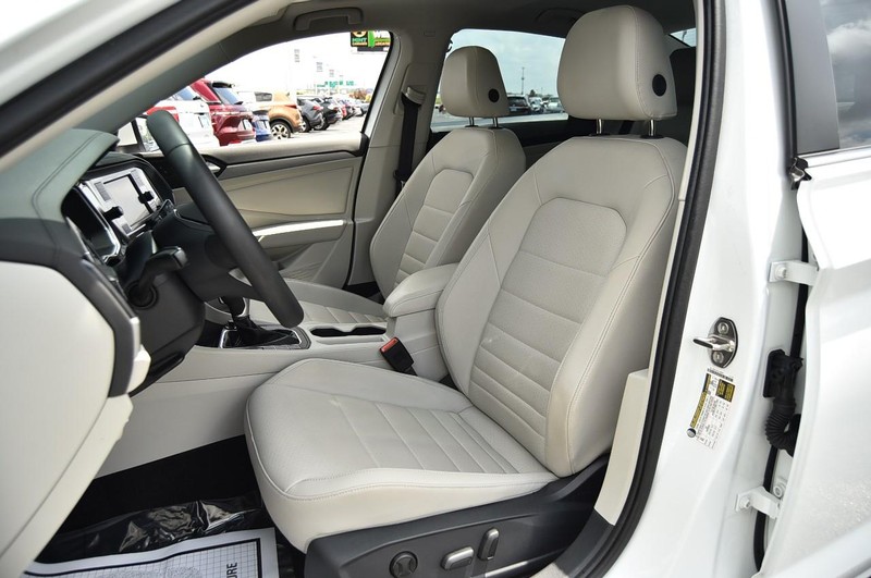 Volkswagen Jetta Vehicle Image 19