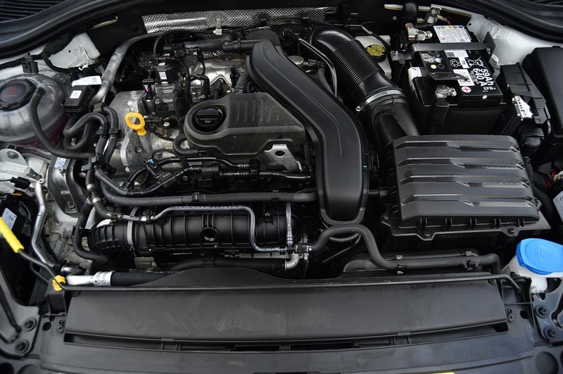 Volkswagen Jetta Vehicle Image 24