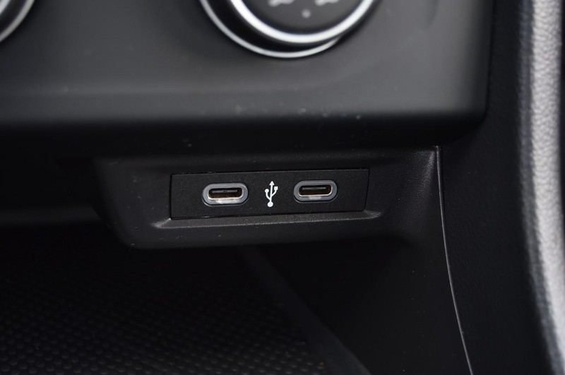 Volkswagen Jetta Vehicle Image 16