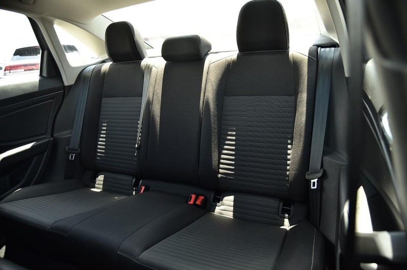 Volkswagen Jetta Vehicle Image 21
