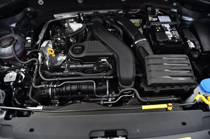 Volkswagen Taos Vehicle Image 22