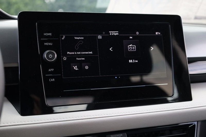 Volkswagen Taos Vehicle Image 13