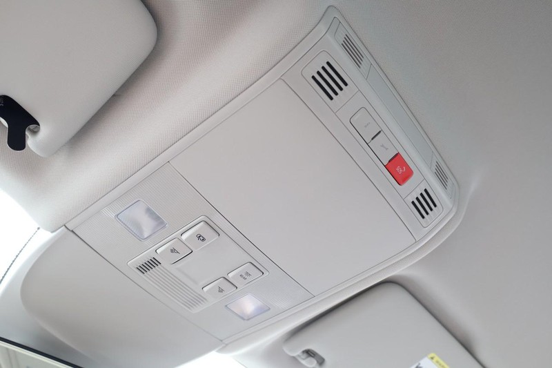 Volkswagen Taos Vehicle Image 19