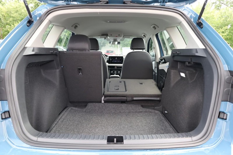 Volkswagen Taos Vehicle Image 08