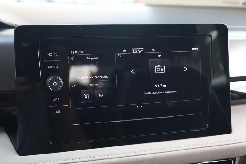 Volkswagen Taos Vehicle Image 11