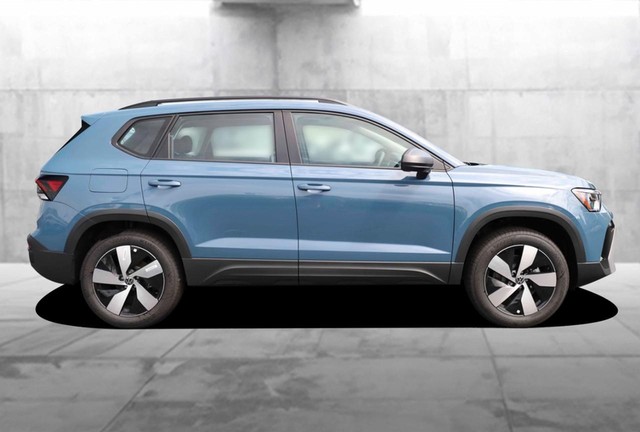 Volkswagen Taos Vehicle Image 05