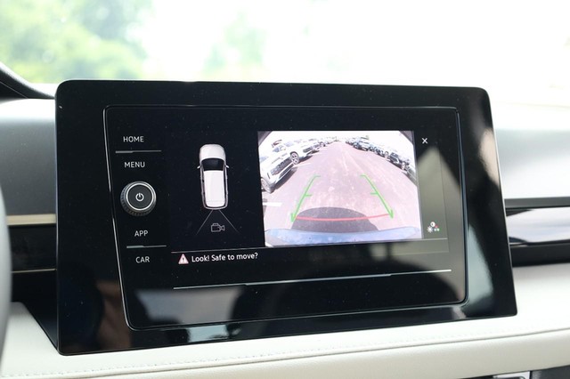 Volkswagen Taos Vehicle Image 15