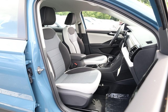 Volkswagen Taos Vehicle Image 26