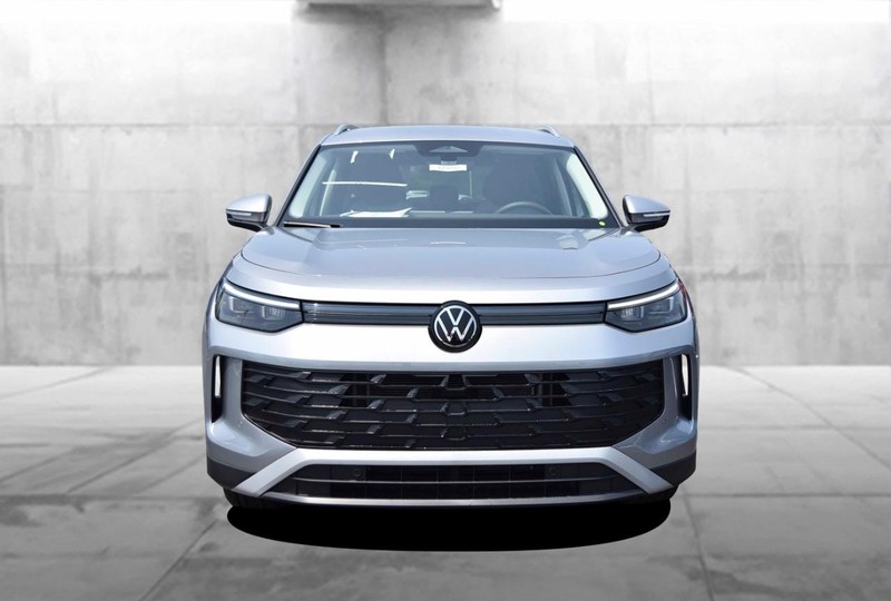 Volkswagen Tiguan Vehicle Image 04