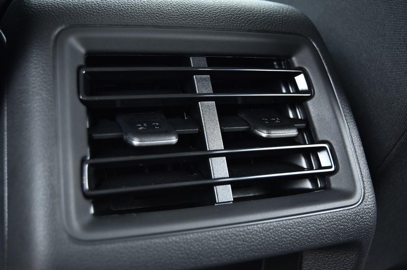 Volkswagen Tiguan Vehicle Image 19