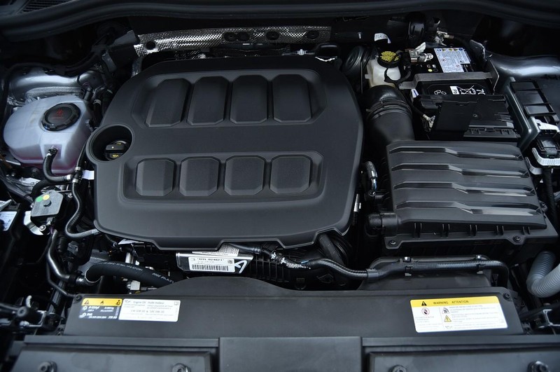 Volkswagen Tiguan Vehicle Image 22