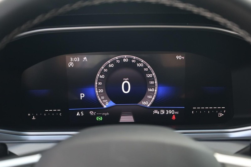 Volkswagen Taos Vehicle Image 12