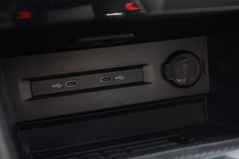 Volkswagen Taos Vehicle Image 16