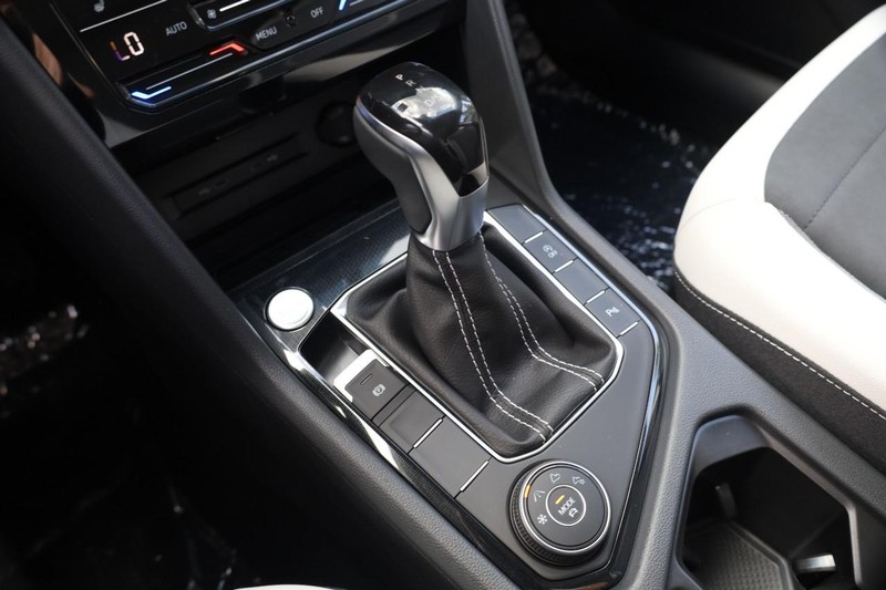 Volkswagen Taos Vehicle Image 17
