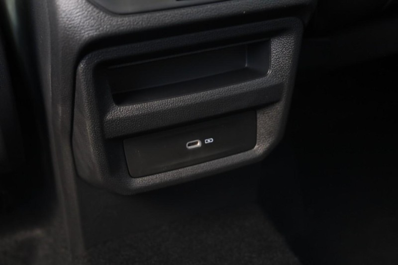 Volkswagen Taos Vehicle Image 23