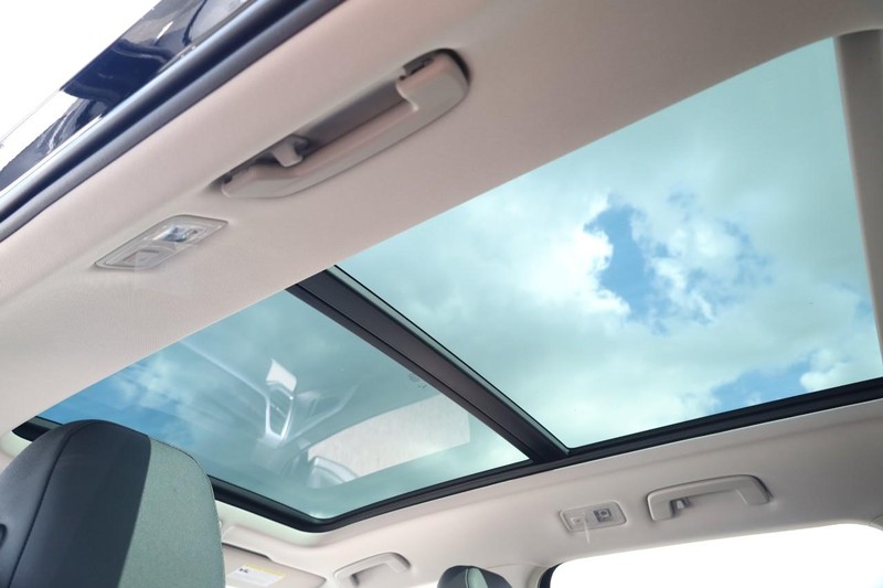 Volkswagen Taos Vehicle Image 10