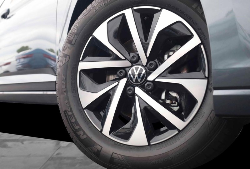 Volkswagen Jetta Vehicle Image 03